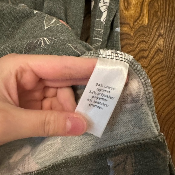 Maurice’s Green Floral Cowl Neck Sweatshirt - Picture 7 of 9